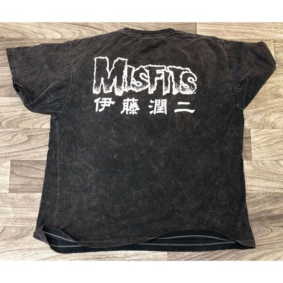 Misfits x Junji Ito T-Shirt XL Gray Mineral Wash Bass Zombie Jerry Only Rare - Picture 2 of 10